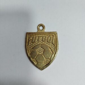 Medalla metálica triangular futbol